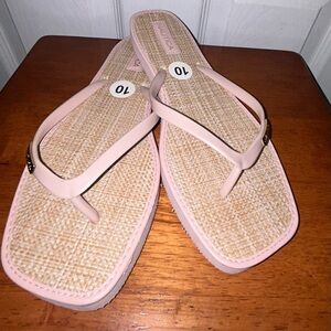 Brand New Nautica Bamboo Flip Flops.